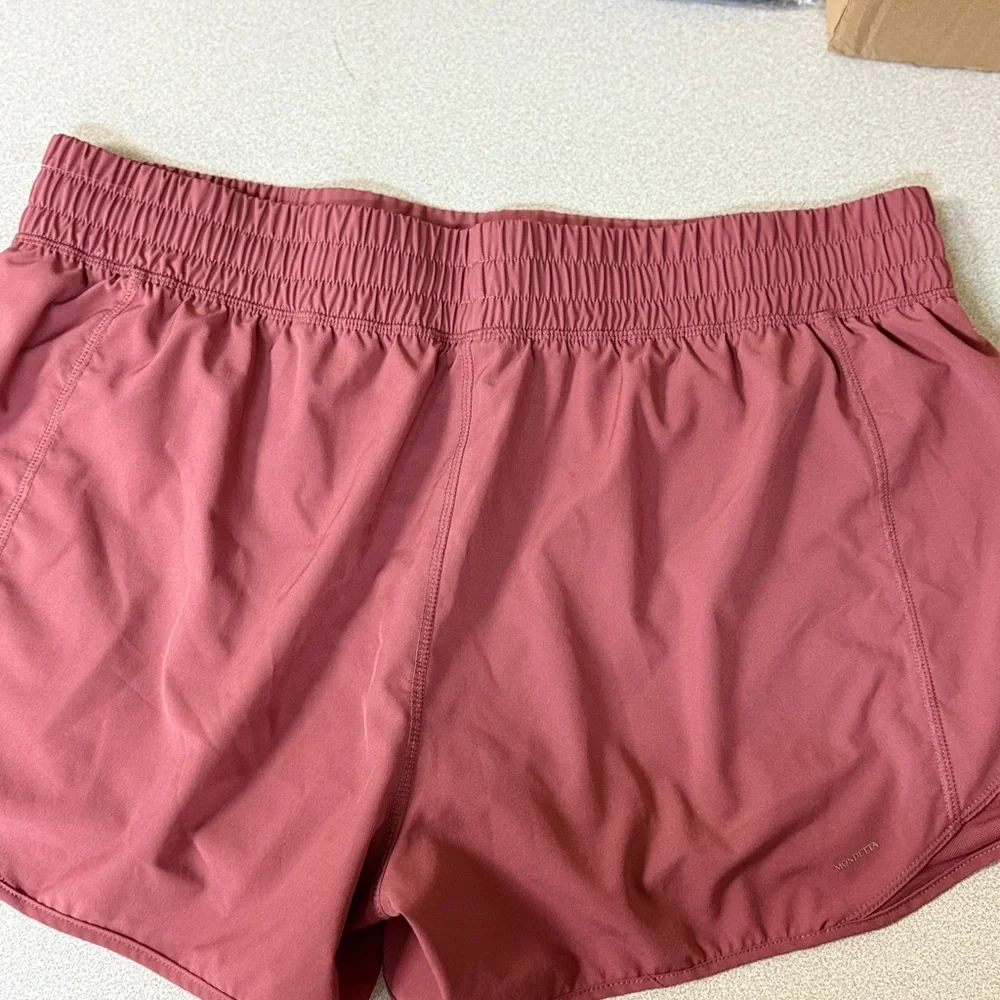 Mondetta Women's Dusty Rose performance + luxury Athletic Shorts‎